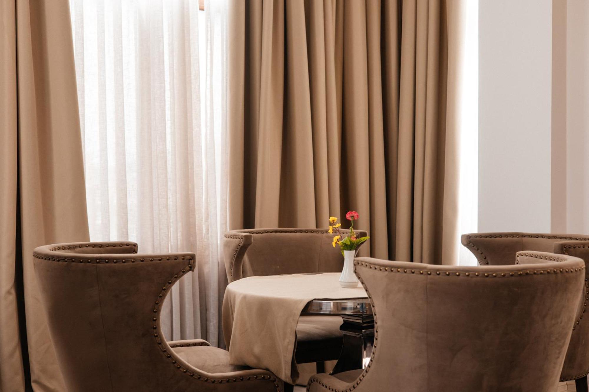Shirvanshah Hotel Баку Екстериор снимка